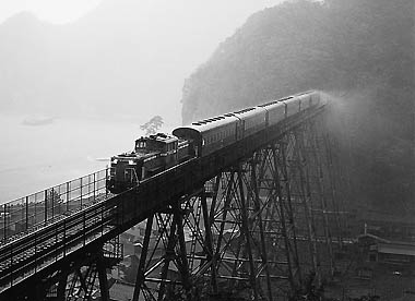 �P���S��