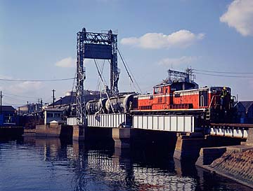 �����E��O�e