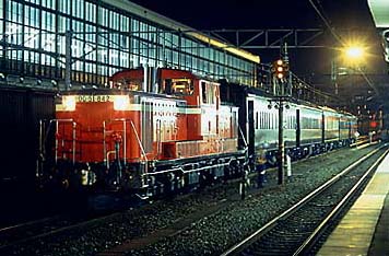 �k��o���u